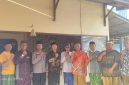 Rawatan Masalembu Saat Mengunjungi Polsek Memberikan Dukungan 