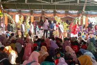 Camat Guluk-Guluk, Mohammad Halil Rosihan, S.Sos., M.Si., Bersama Ketua DWP Kecamatan Di Acara Lomba Mewarnai Tingkat Anak Usia Dini, Kamis (13/08/2026)