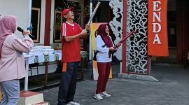 Dengan Letupan Poppy Pepper Kepala Bapenda Ferdiansyah Tetrajaya SH dan Ketua DWP Tandai Pembukaan Lomba2 Dalam Memeriahkan HUT RI ke 81 