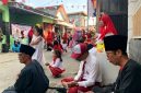 HUT RI ke-81, Warga BTN Sumenep Kobarkan Api Persaudaraan Lewat Pawai dan Gotong Royong