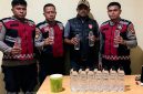 Patroli Malam Polresta Sumenep Berbuah Temuan, 51 Botol Arak Tanpa Merek Diamankan