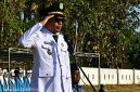 Camat Gapura Kamiludin Spdi, M.AP Saat Pimpin Apel Upacara Peringatan HUT RI ke-81 di Lapangan Sepak Bola Desa Gapura Barat, Senin (17/08/2026)