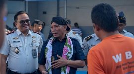 Ditjenpas Jawa Timur Kusnadi Didampingi Karutan Sumenep Aditya Wahyu Rahmadani Saat Mengunjungi Rutan Sumenep, Selasa (15/06/2026)
